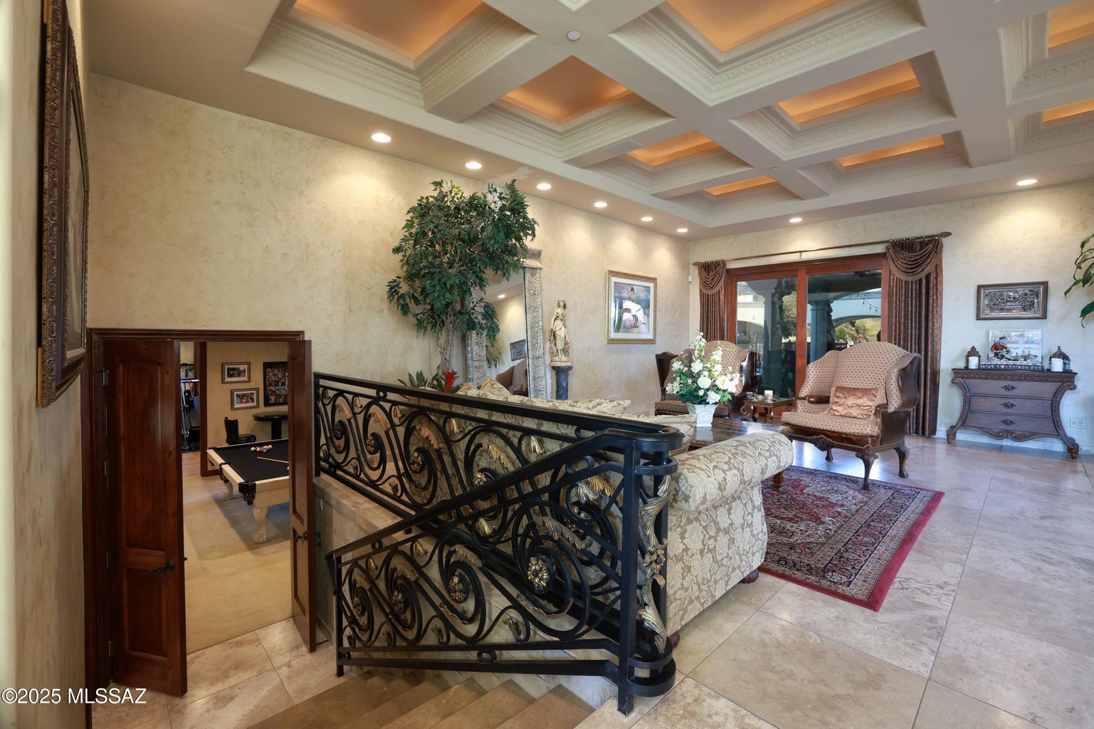 20250331085814249410000000-o Magnificent Summer Trail Estate